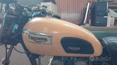 Triumph Bonneville 650