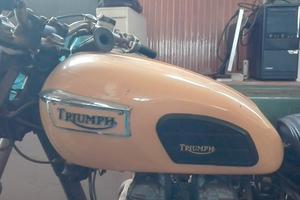 Triumph Bonneville 650