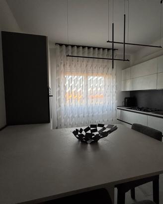🏡 CUCINA CON PENISOLA – COMPLETA DI ELETRODOMESTI