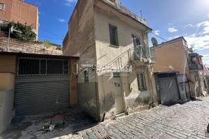 Semi-indipendente Pressi Viale Principe Umberto