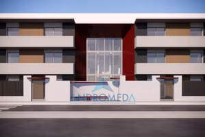 Appartamento di 95 m² con 4 locali e box auto a Gr