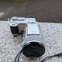 Sony Cyber-shot DSC-F717 + Ottica Zeiss + Filtri 