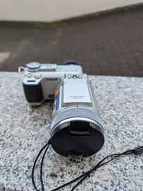 Sony Cyber-shot DSC-F717 + Ottica Zeiss + Filtri 