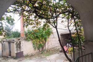 Casa campidanese con terreno zona B