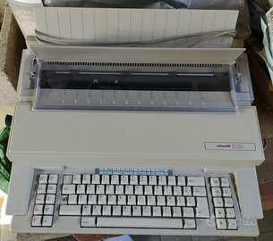 Macchina da scrivere Olivetti ET2250 vintage