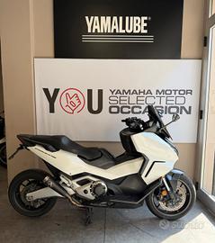 Honda Forza 750