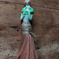 Spazzola vintage in forma di donna 