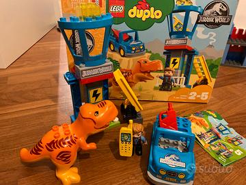 Duplo jurassic world completo