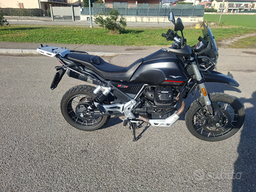 Moto Guzzi v 85 tt 2022