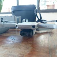 DRONE DJI MINI 2 con 2 kit caricabatterie