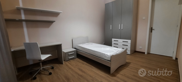 Camera per studentesse in centro