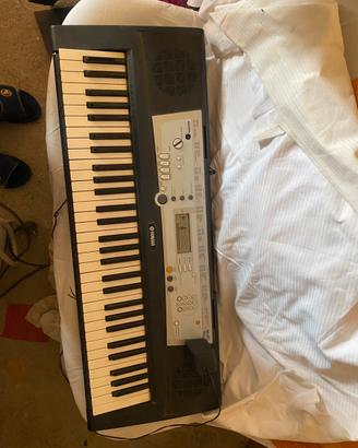 Tastiera digitale YAMAHA YPT-200