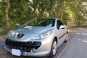 PEUGEOT 207 CC cabrio