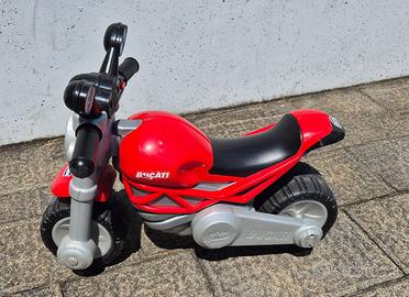 Gioco moto a spinta modello Ducati