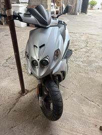 Malaguti phantom f12 r