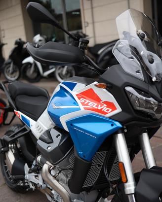 Moto Guzzi Stelvio 1000 Tibute