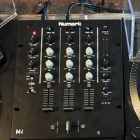 Mixer dj Numark M4