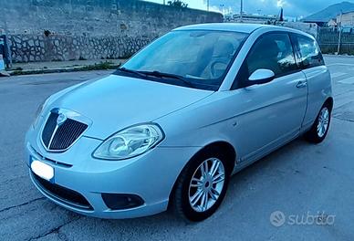Lancia Ypsilon 1.4 Argento Ecochic GPL
