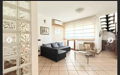 Appart ingr sogg camera sing bagno cucina terrazzo