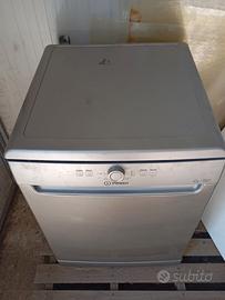 Lavastoviglie Indesit