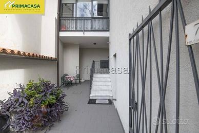 Appartamento di 100 m² con 4 locali e box auto a T