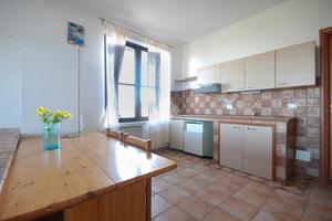 3 LOCALI A ROSETO DEGLI ABRUZZI