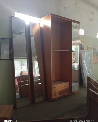 armadi, letto, credenza 