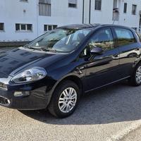 Auto Grande Punto Natural Power lounge