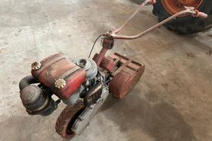 motocoltivatore Benassi con fresa da 33 cm