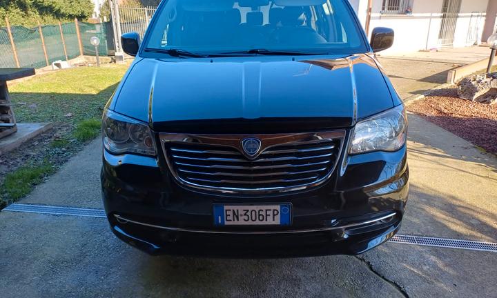 Lancia Voyager 2.8 crd L 