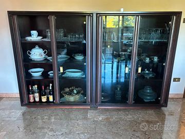 Sala da pranzo completa tavolo credenza vetrina