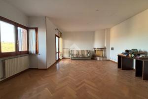 4 LOCALI A NOTARESCO