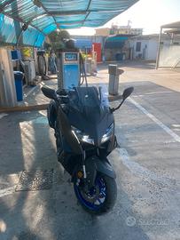 Tmax 560 2025