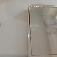 porta taccuino da tavolo  medaglie varie