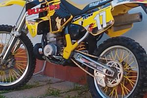 Suzuki RM 250 2 tempi TARGATO 1991