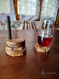 set sottobicchieri artigianale in castagno. 