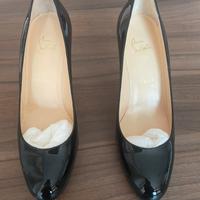 Louboutin vernice nera