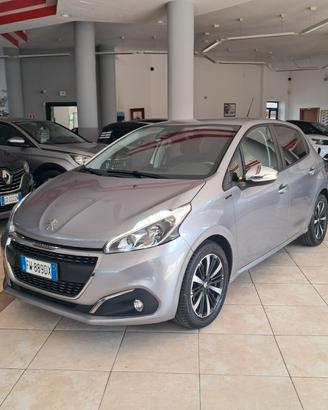 Peugeot 208 PureTech 82 Stop&Start 5 porte Signatu