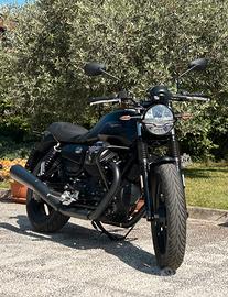 Moto Guzzi V7 Stone 850 cc