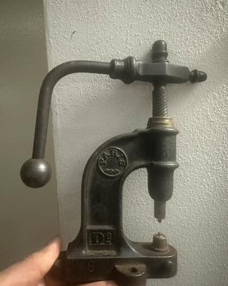 Pressa francese in ghisa vintage