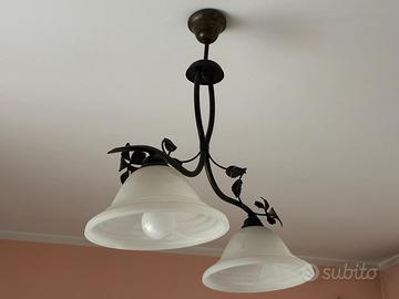 Lampadario vetro ferro battuto