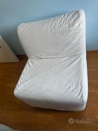 Poltrona-letto IKEA con cuscino in memory