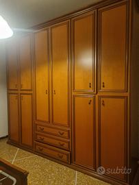 Armadio, letto e comodini: camera da letto intera