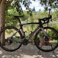 Pinarello Dogma F12 Disk Axs 