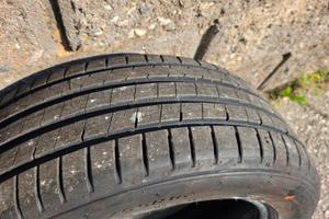 4 gomme nuove . 205/55 R16