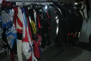 abbigliamento per moto 