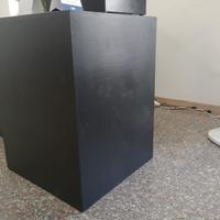 Cubo in legno nero  utilizzo negozio