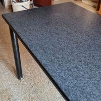 Tavolo in legno allungabile piano effetto granito