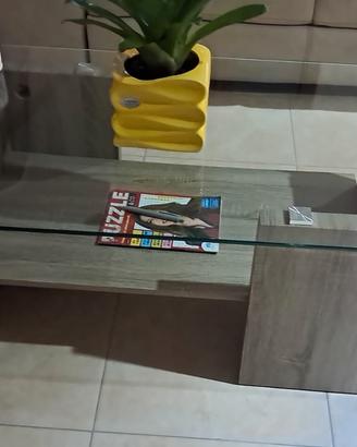tavolino e libreria 