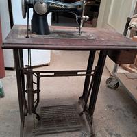 macchina per cucire storica